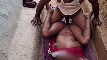 Sizzling Indian Bhabhi Gets Wild And Naughty