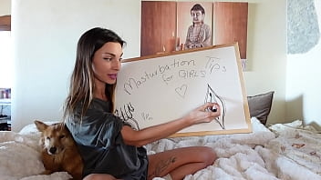 Ultimate Masturbation Guide For Women: A Sultry Step-by-step With Sex Educator Roxy Fox