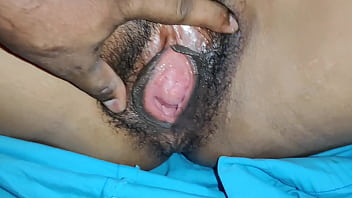 Desi Bhabhi’s Pussy Is So Damn Hot And Tight