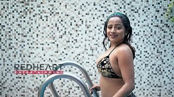 Bhabhi’s Exclusive Wet And Wild Poolside Fucking Video
