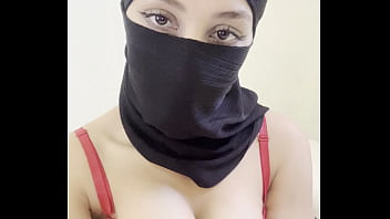 Arab Beauty In Niqab Reveals Her Full, Round Breasts And Perfect Curves