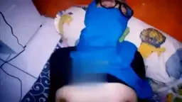 Menggairahkan Gadis Berhijab Hingga Muncrat Di Wajahnya
