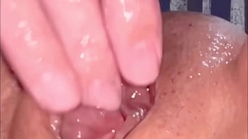 Freshly Deflowered: An Amateur’s Pink Pussy 136 Days After First Penetration