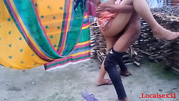 Desi Bhabi Gets Wild And Nasty Outdoors – Official Raw Video By Localsex31