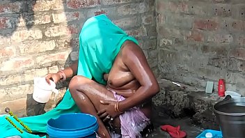 Desi Village Babe Radhika’s Steamy Bath Time Video In Hindi