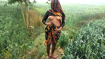 Desi Radhika’s Wild Outdoor Fuck Session