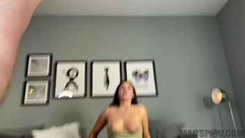 Vivian Taylor’s Voluptuous Pawg Body Gets Ravaged Mid-air By J Mac’s Massive Cock