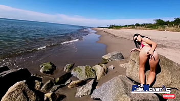 Mature Liberal Slut Gets Pounded By German Daddy On Mexican Beaches
