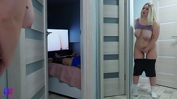 Curvy Stepdaughter Peeks At Her Stepdad’s Private Moments