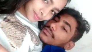 Ciuman Panas Sepasang Kekasih India Yang Penuh Gairah