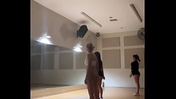 Stranger’s Eyes On My First Twerk Lesson