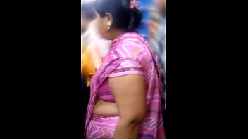 Curvy Indian Auntie With Big Tits