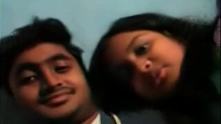 Kakak Mesum Menggila-gilai Adiknya Di Belakang Punggung Orang Tua