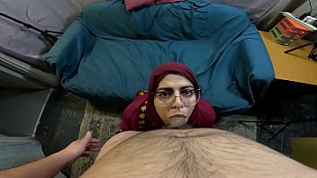 Arab Housewife Mia’s Naughty Niqab Collection: Part Three