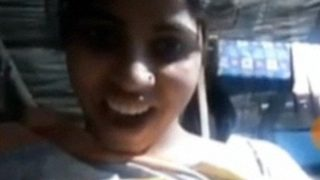 Gadis Desa Menggoda Dengan Toplesnya Saat Video Call Panas