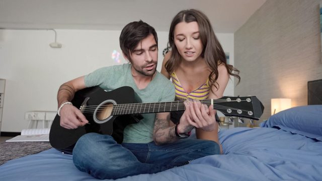 Guru Gitar Yang Menggoda Dan Menggairahkan Di Reality Kings