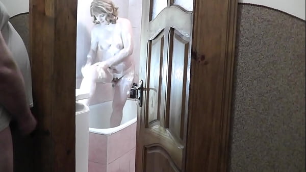 Stepdaughter’s Steamy Shower Seduction Has Stepdaddy Stroking And Spilling His Seed Under The Bathroom Door.