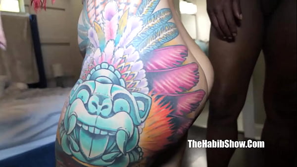 Cameron Cox’s Santana Red Mexican Booty: All That Thick Pussy
