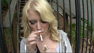 Sultry Blonde Bombshell Delivers A Ruthless, Deep-throat Pounding