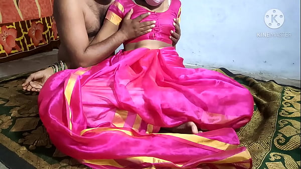 Passionate Encounter With A Voluptuous Indian Housewife In A Daring Pink Sari