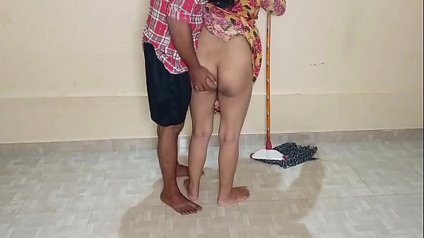 I Want To Suck And Fuck The Cleaning Aunty While She’s Mopping The Room!