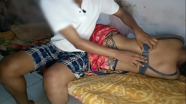 Hot Village Bhabhi Gets Nailed On The Cot