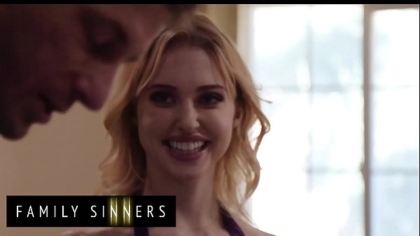 Seductive Teen Chloe Cherry Teases Her Way Into A Steamy, Soaked Fuck – Family Sinners
