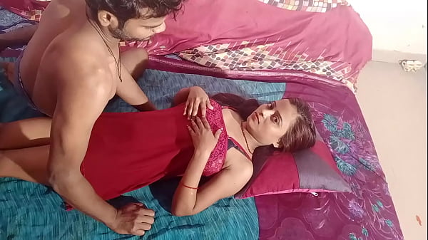 Sizzling Indian Housewife With Massive Melons Gets Ravished By Hubby In Steamy Desi Fuck Fest – Uncensored Hindi Moans