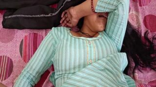 Cowok India Pecahkan Selaput Pacarnya Dan Gosok Dalam-dalam