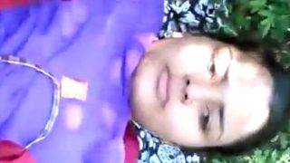 Desi Liar Di Hutan, Bercinta Dengan Ganas Dan Penuh Nafsu