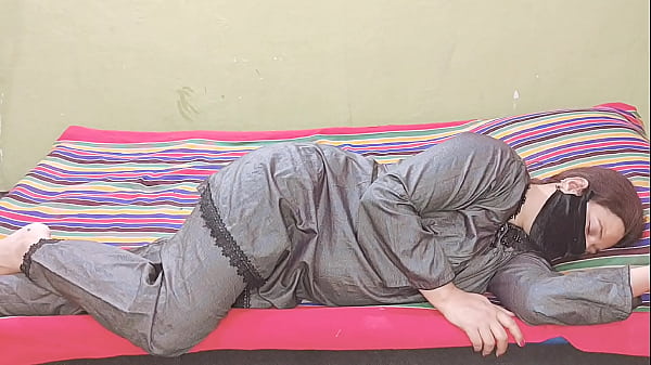 Rough And Ready Pakistani Bhabhi Takes It Hard And Fast From Behind With Dirty Desi Moans