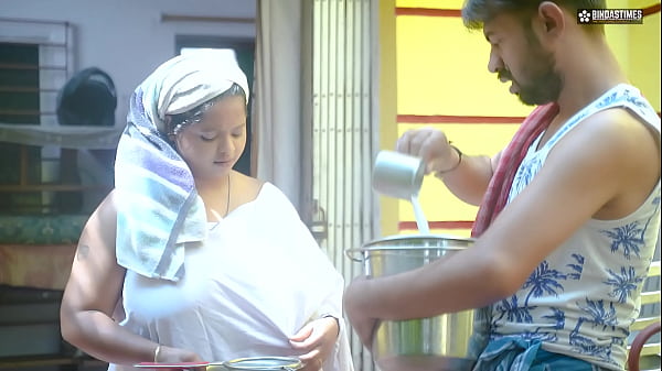 Horny Indian Milkman Ravishes Busty Bhabhi After Groping Her Juicy Melons