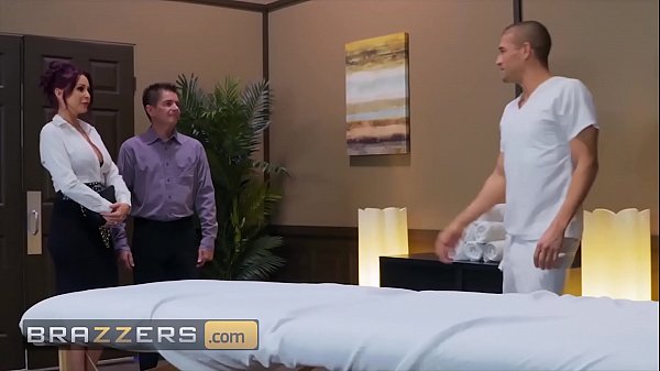 Spa Day For Desperate Housewives: Monique Alexander And Xander Corvus Unleash Their Lust