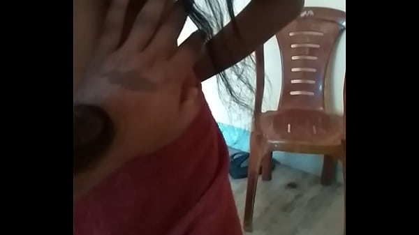 Desi Teen’s Resort Seduction: A 15-year-old’s Sensual Escape