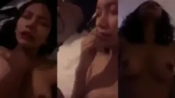 Ceweknya Pipis Enak Sambil Digituin