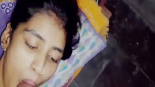 Pria Asing Mengebor Memek Mulus Pacar India Dalam Video Dewasa Panas