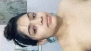 Video Mandi Gadis Desi Yang Menggoda