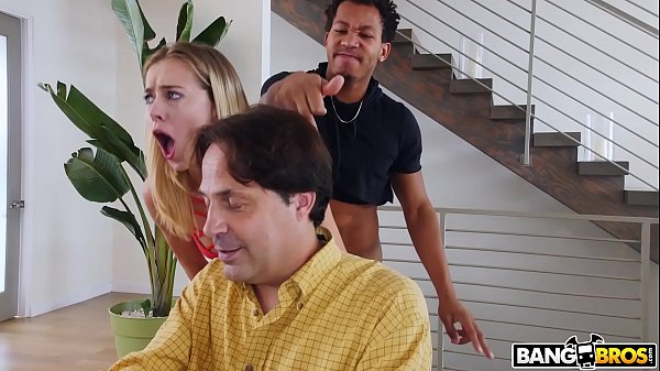 Haley Reed Sneaks A Steamy Fuck With Her Boyfriend While Daddy’s Away