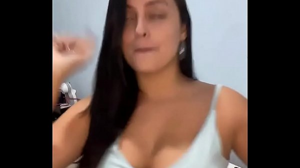 Sizzling Desi Babe Streaming Live And Uncensored