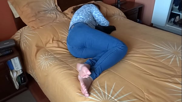 Stepmom’s Steamy Dream Leads To A Wild Solo Session And A Creamy Finish On Her Chest