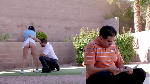 Thick Pawg Rachel Starr Gets Nailed By Golf Pro Behind Hubby’s Back