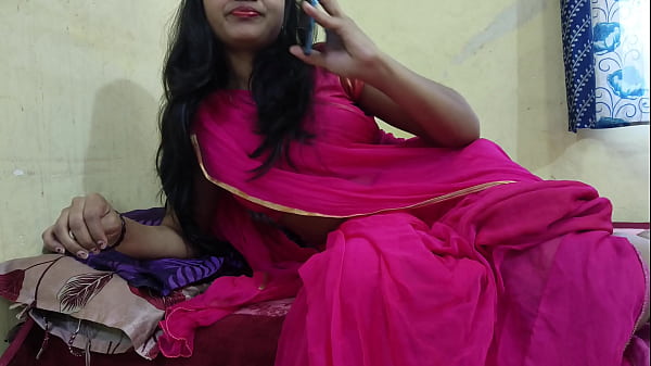 Desi Bhabhi Got Her Pussy Hair Waxed By The Salon Brother