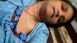 Desi Banker’s Private Pleasures Exposed: A Trio Of Forbidden Selfies