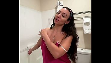 Sasha’s Sensual Shower: A Sultry Solo Rendezvous