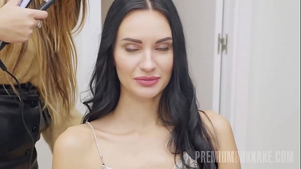 Premiumbukkake – Megan Venturi Greedily Gulps Down 48 Massive Loads