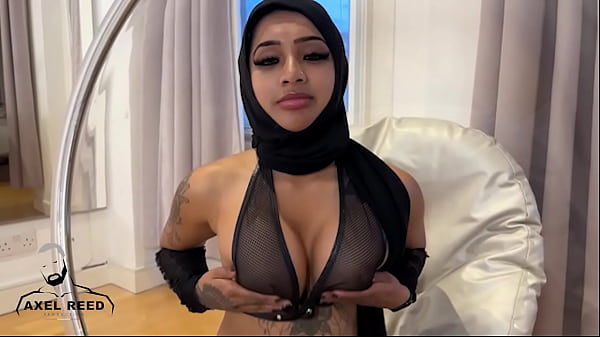 Veiled Arabian Beauty Ravished By A Ripped Lover