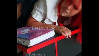 Aluna De Seios Fartos Seduz O Mestre Na Brincadeira
