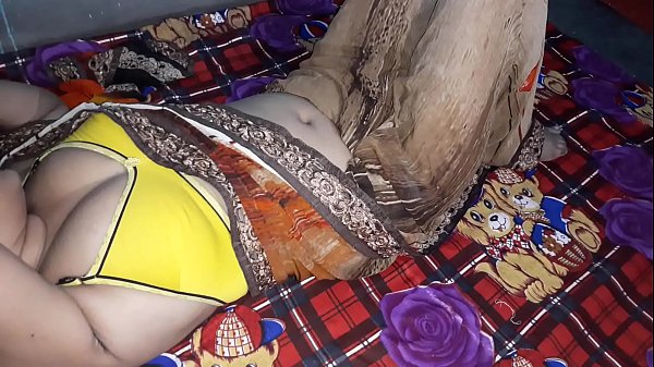 टीचर की क्लास के बाद जब वो अकेली रह जाती है, तो ख्वाइशों की बाढ़ आ जाती है