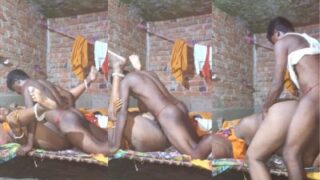 Desi Xxx: Hubby Pounding His Wife’s Dripping Wet Chut