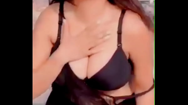New Hot Indian Babe With A Body That Screams Sin
